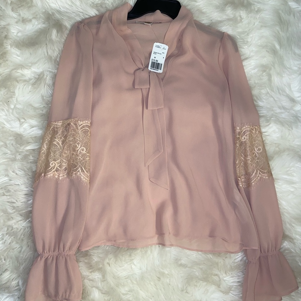 Light/baby pink top!